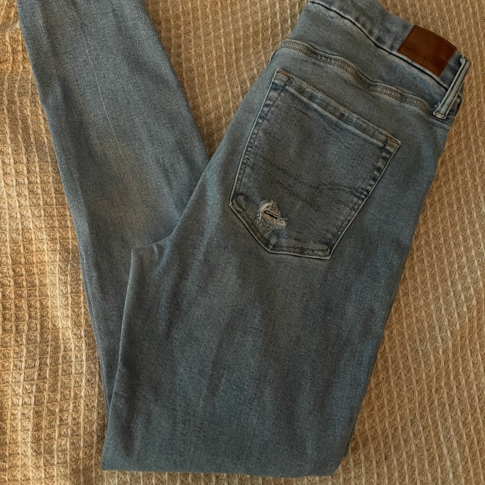 American Eagle Women’s The Lu(x)e Jean Super Hi-Rise Ripped Jegging Size 12 Reg.